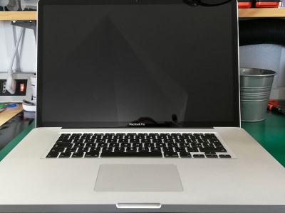 Riparazione MacBook Pro 17″ 2009