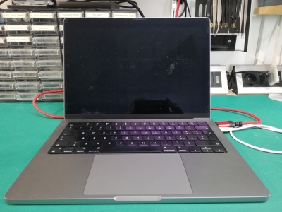 MacBook Pro 14 M2 Schermo Nero