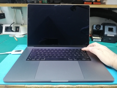 MacBook Pro 16 M1 Max No Power